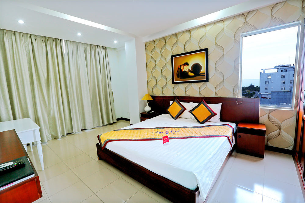Star Hotel And Spa Danang Exterior photo
